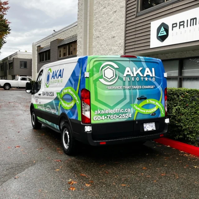 Check out this partial wrap we installed for the team with @akaielectric! Bright colours that can’t be missed. Thank you for choosing Prima 🙏

******************************************************

#vanwrap #vangraphics #graphics #electric #workvan #logo